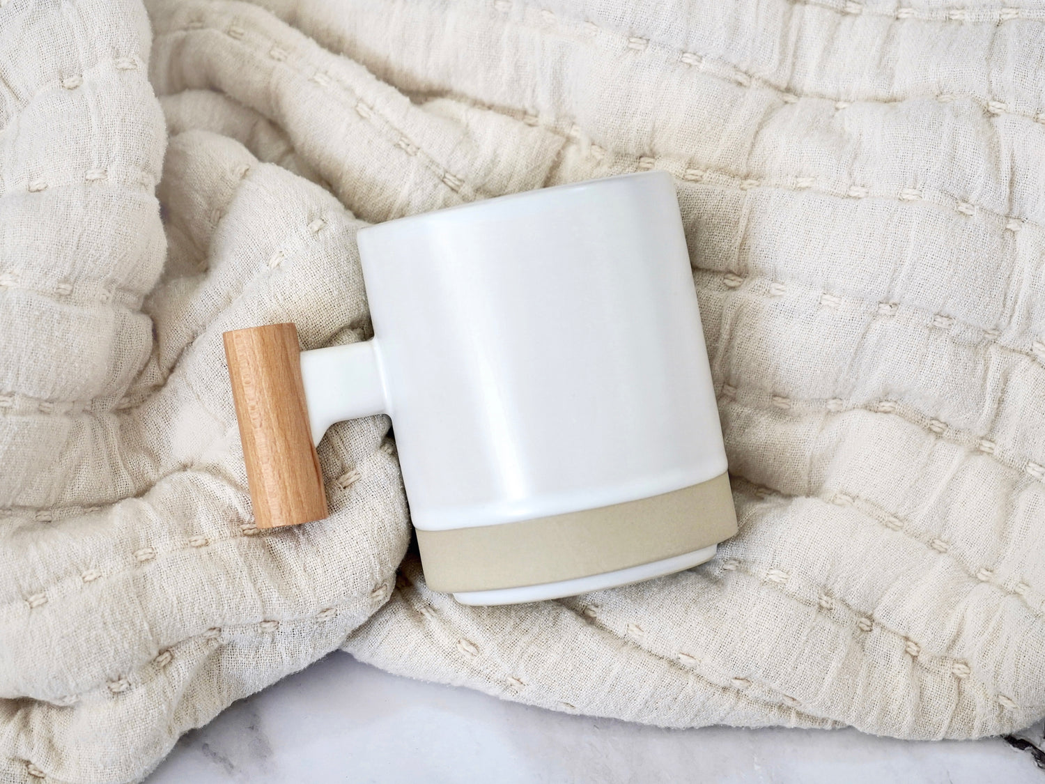 Wood Handle Ceramic Mug in a nordic style 12oz capacity