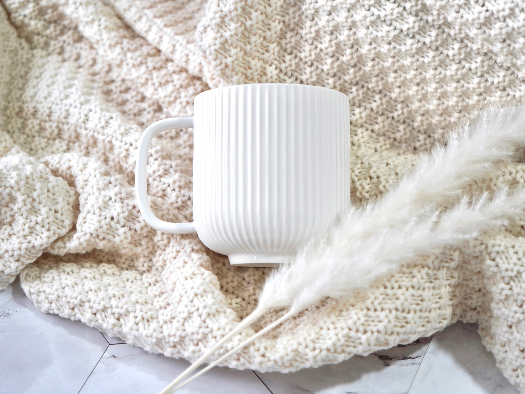 Ribbed white ceramic mug 12oz capacity