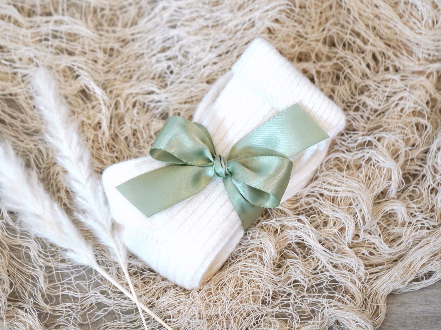 cream wool blend knit socks firs women's size 5-10