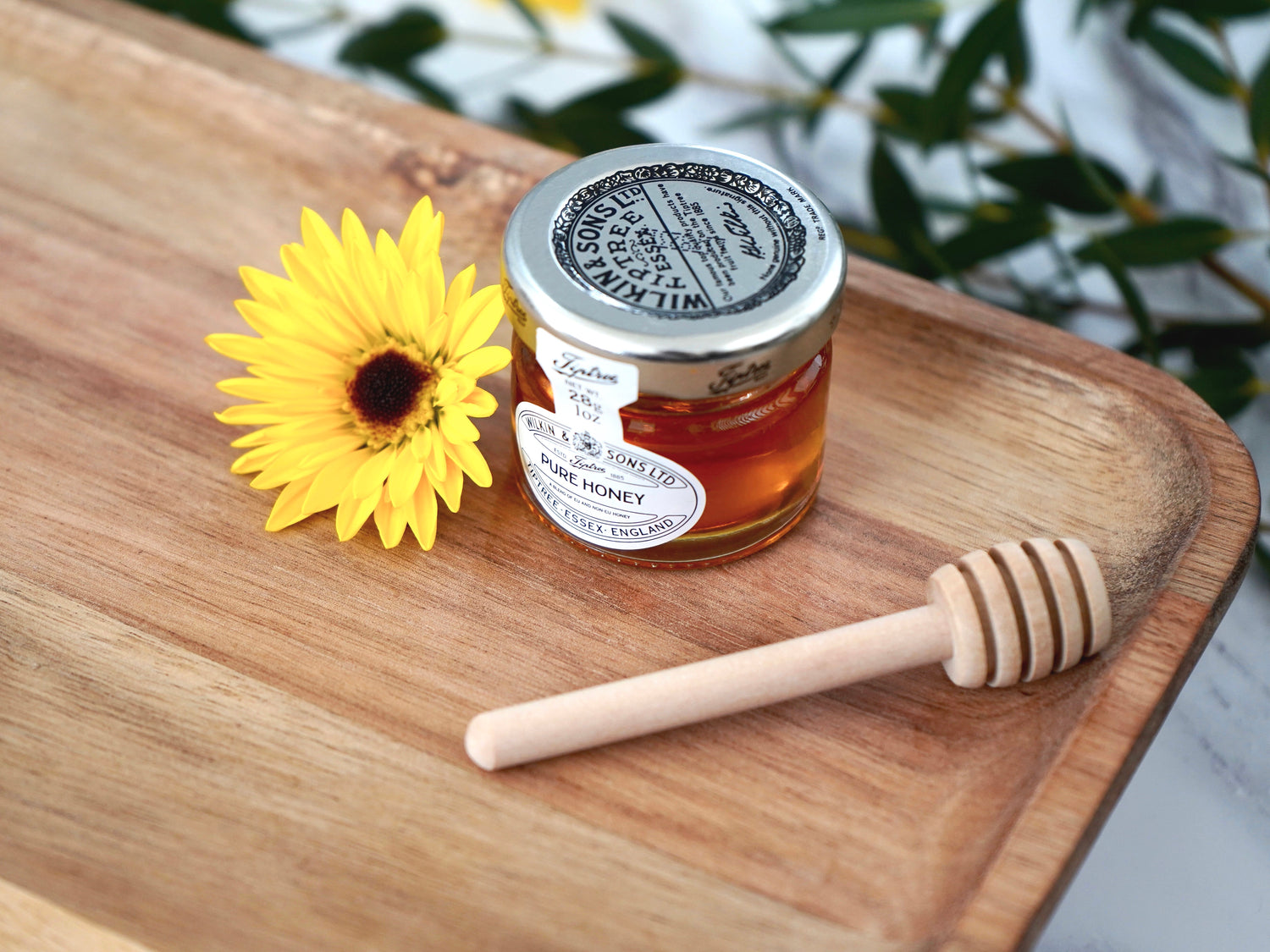 Mini Sample Tiptree Honey 1oz with free mini wood dipper 
