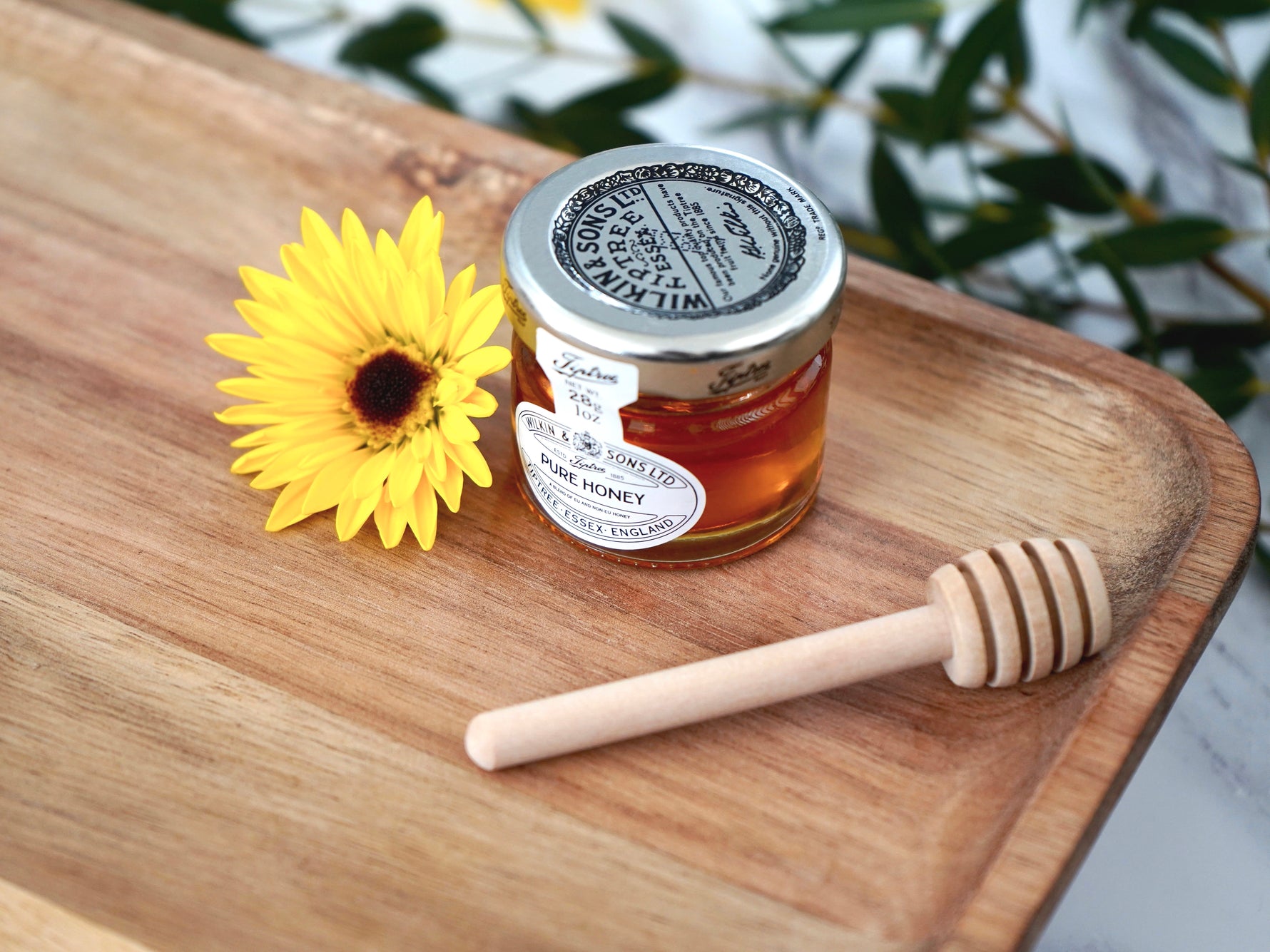 Mini Sample Tiptree Honey 1oz with free mini wood dipper 