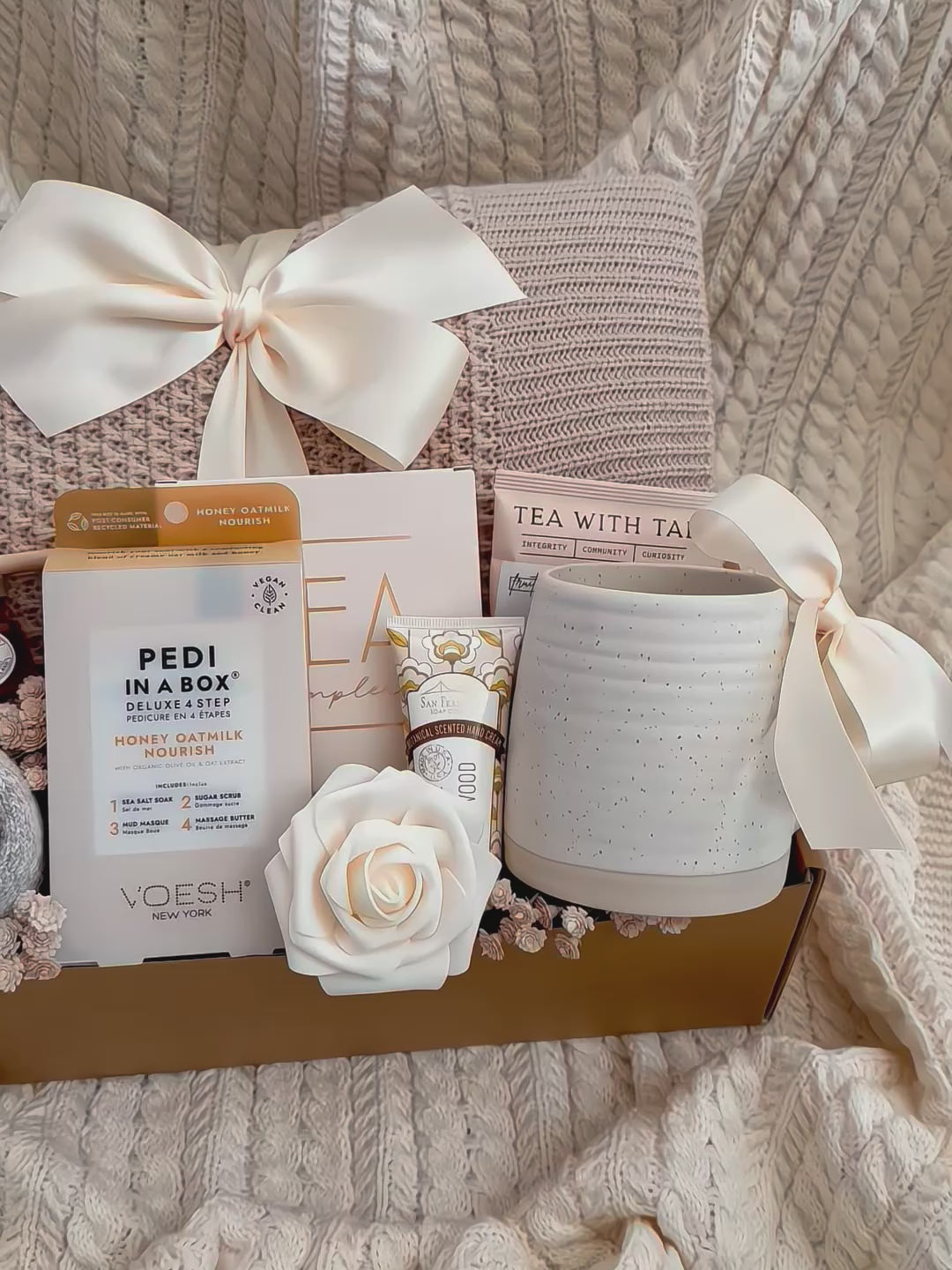 Video of the Oatmeal and Honey Gift Box by Wildflower Pop 
